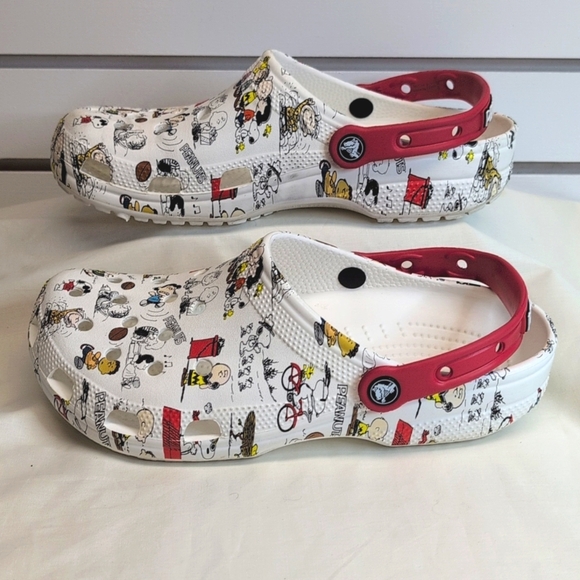 Crocs Classic Peanuts Clog Adult Size M9/W11 EUC - Picture 3 of 7